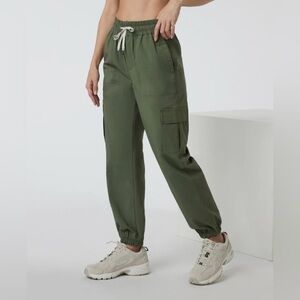 Vuori Sage Green Drawstring jogger